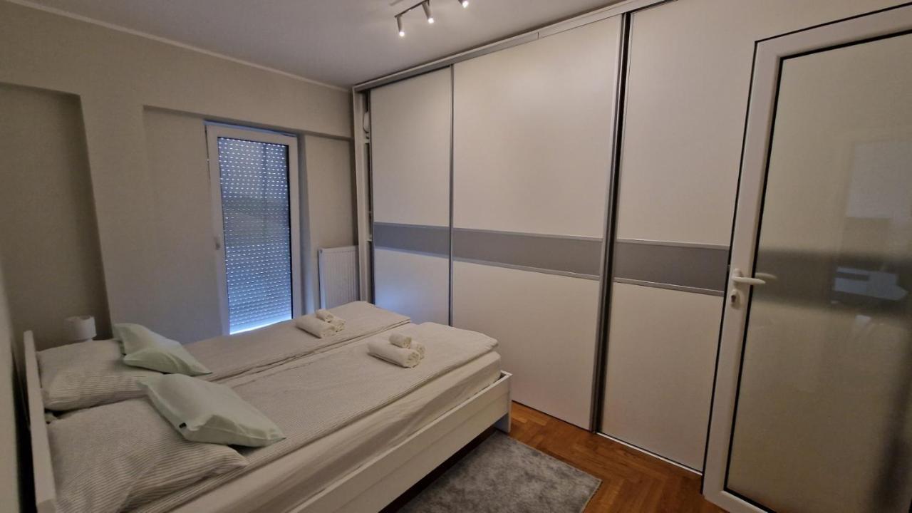 Lux Apartman Ava Kikinda Екстер'єр фото